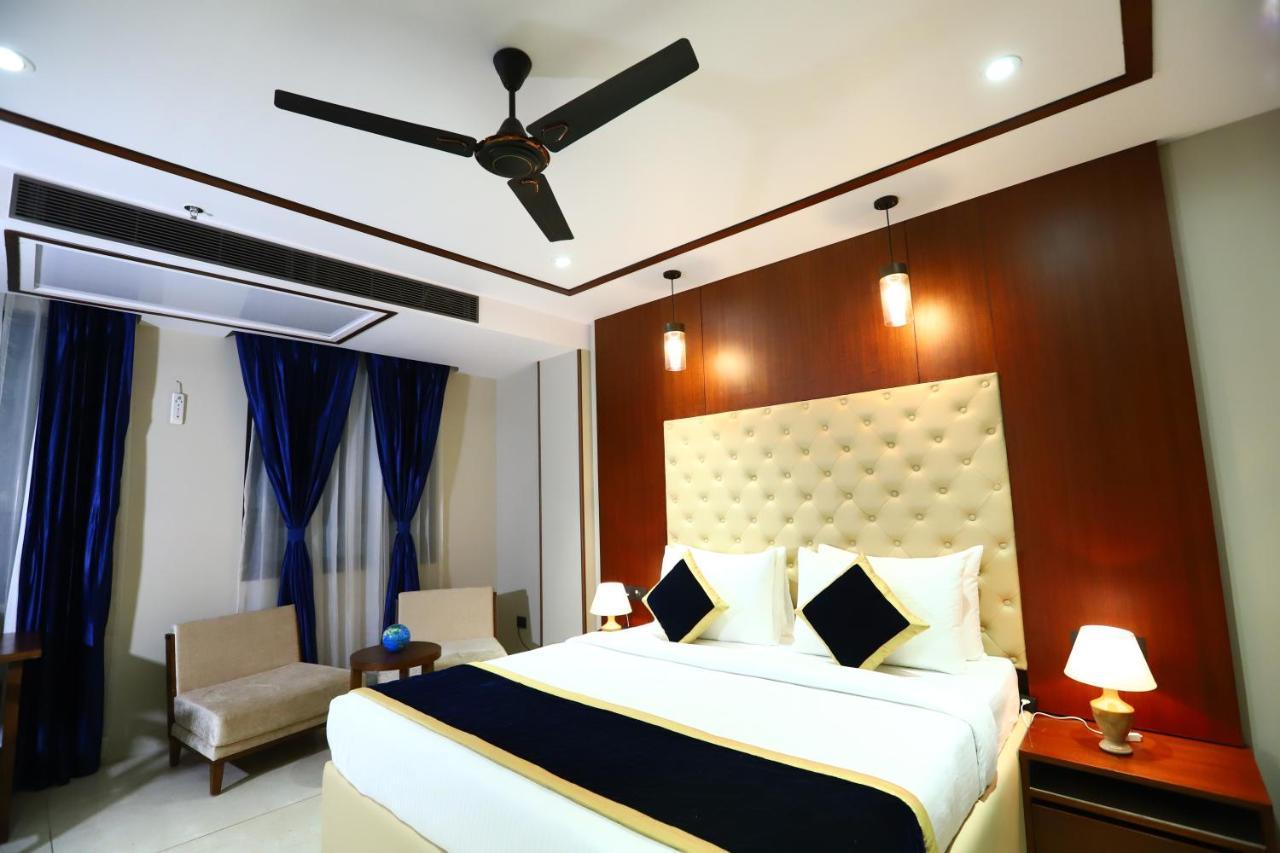 Sanca International Hotel In Patel Nagar Delhi นิวเดลี ภายนอก รูปภาพ